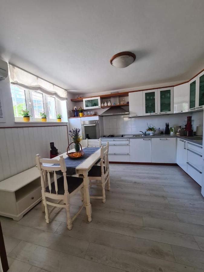 Apartmani Maretimo Primošten Buitenkant foto