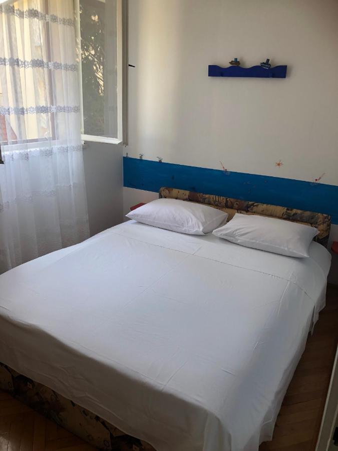 Apartmani Maretimo Primošten Buitenkant foto