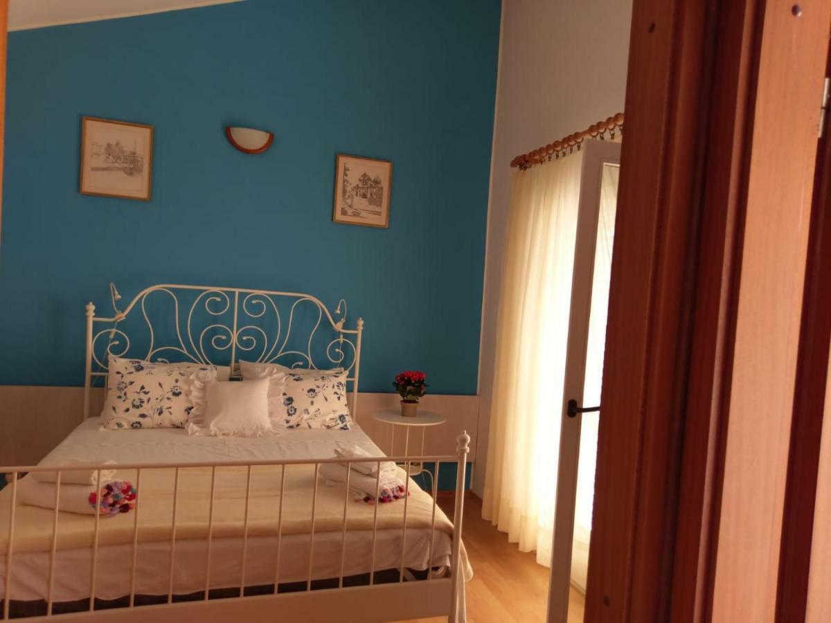 Apartmani Maretimo Primošten Buitenkant foto